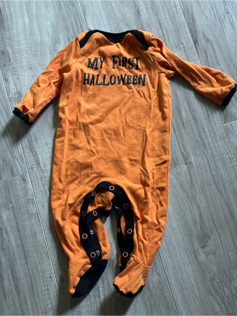 My first Halloween Pj bodysuit 6Months orange and black